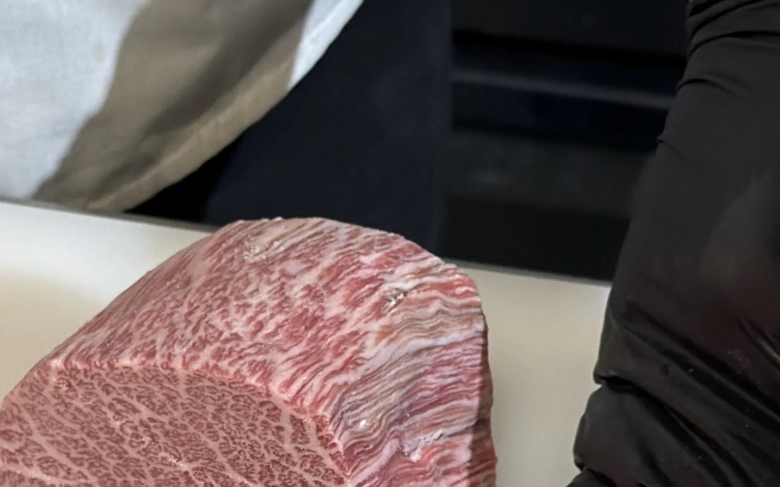路易奇和牛燒肉吃到飽門市