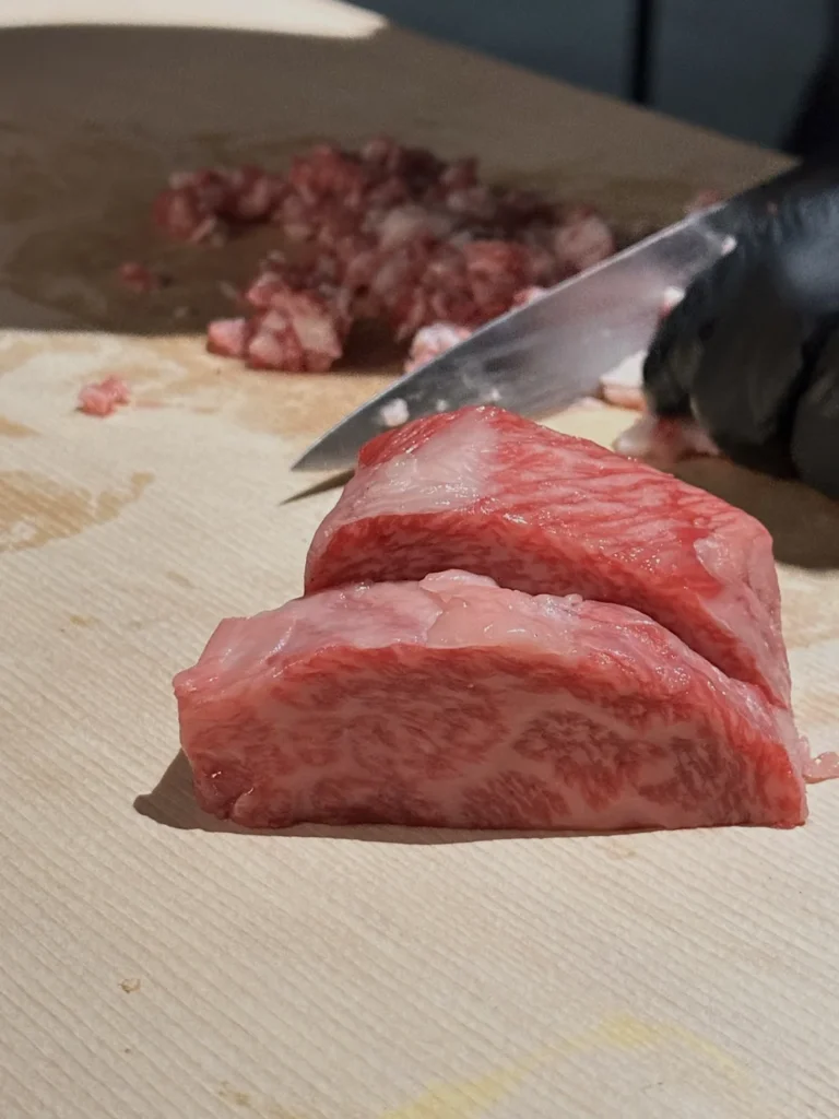 Noki 壽喜燒招待所 手切肉品,從分切開始